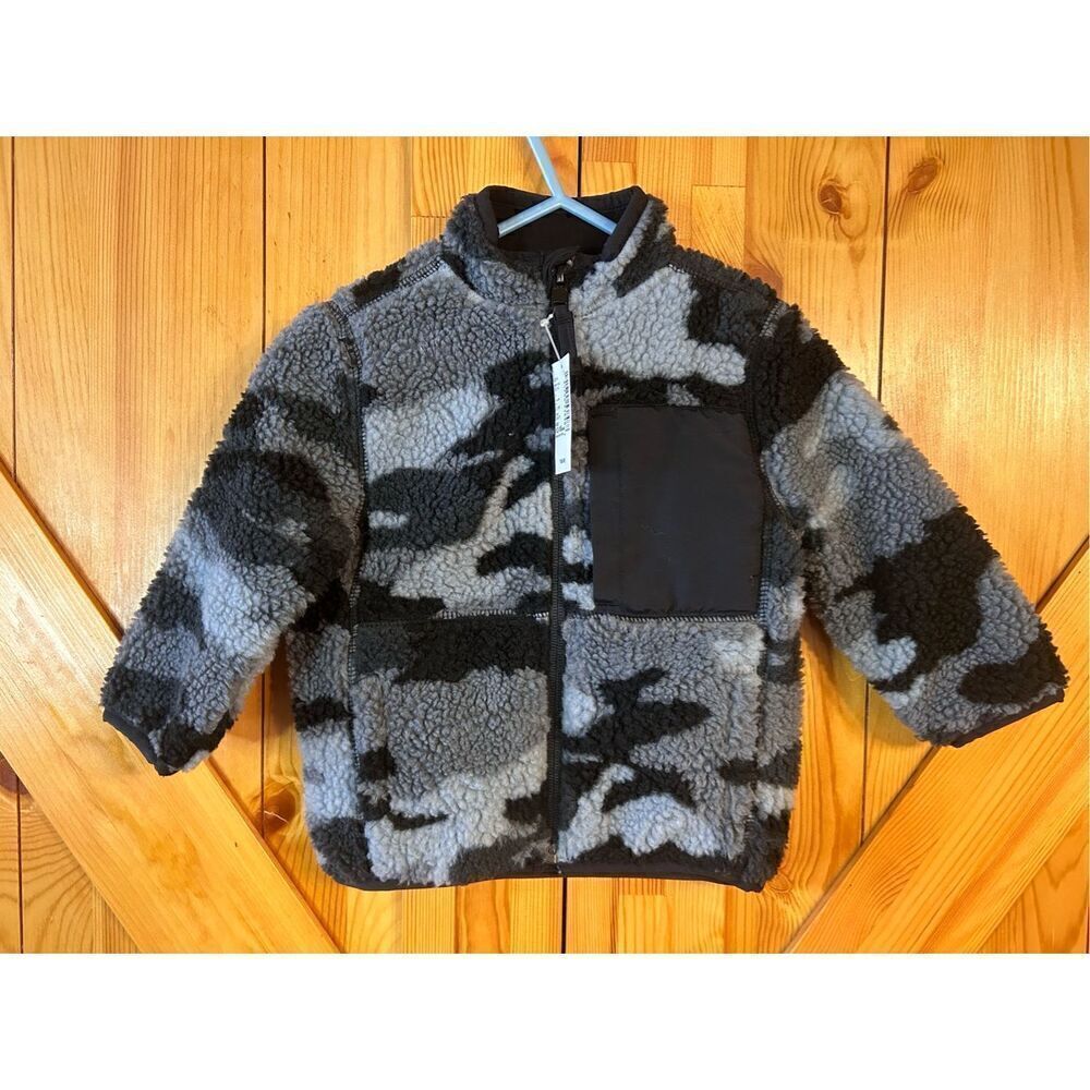 The Children’s Place zip up fleece black/gray camo NWT size 12 -18 months (4416)